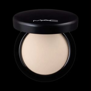 اسکین فینیش مک MAC Mineralize Skinfinish – رنگ Light